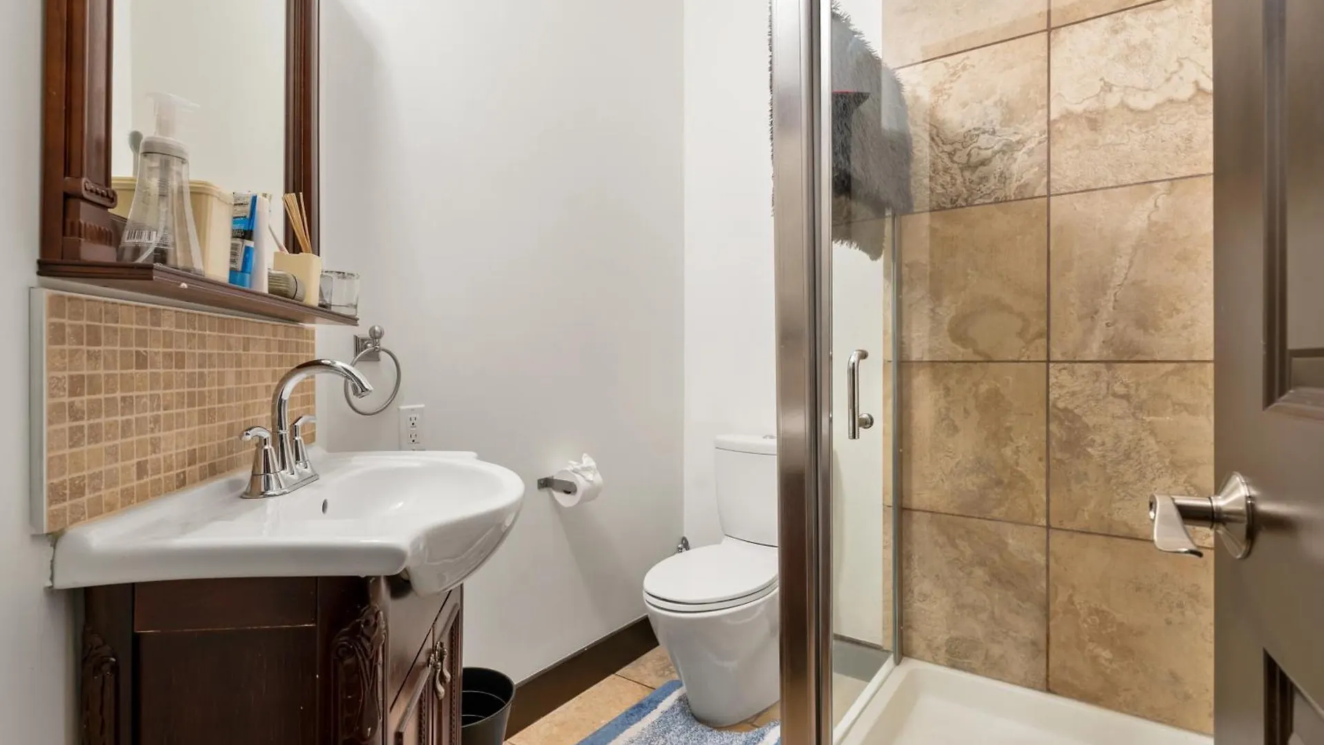 Ferienwohnung Capitol Hill Delight YYC Privatunterkunft