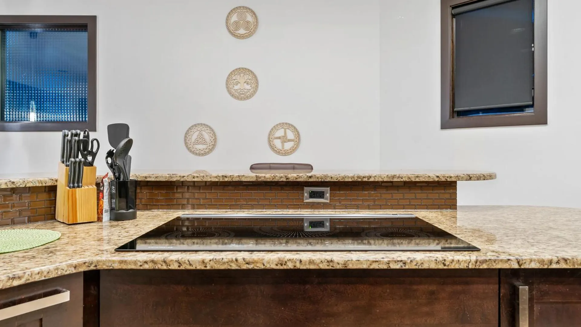 Privatunterkunft Ferienwohnung Capitol Hill Delight YYC
