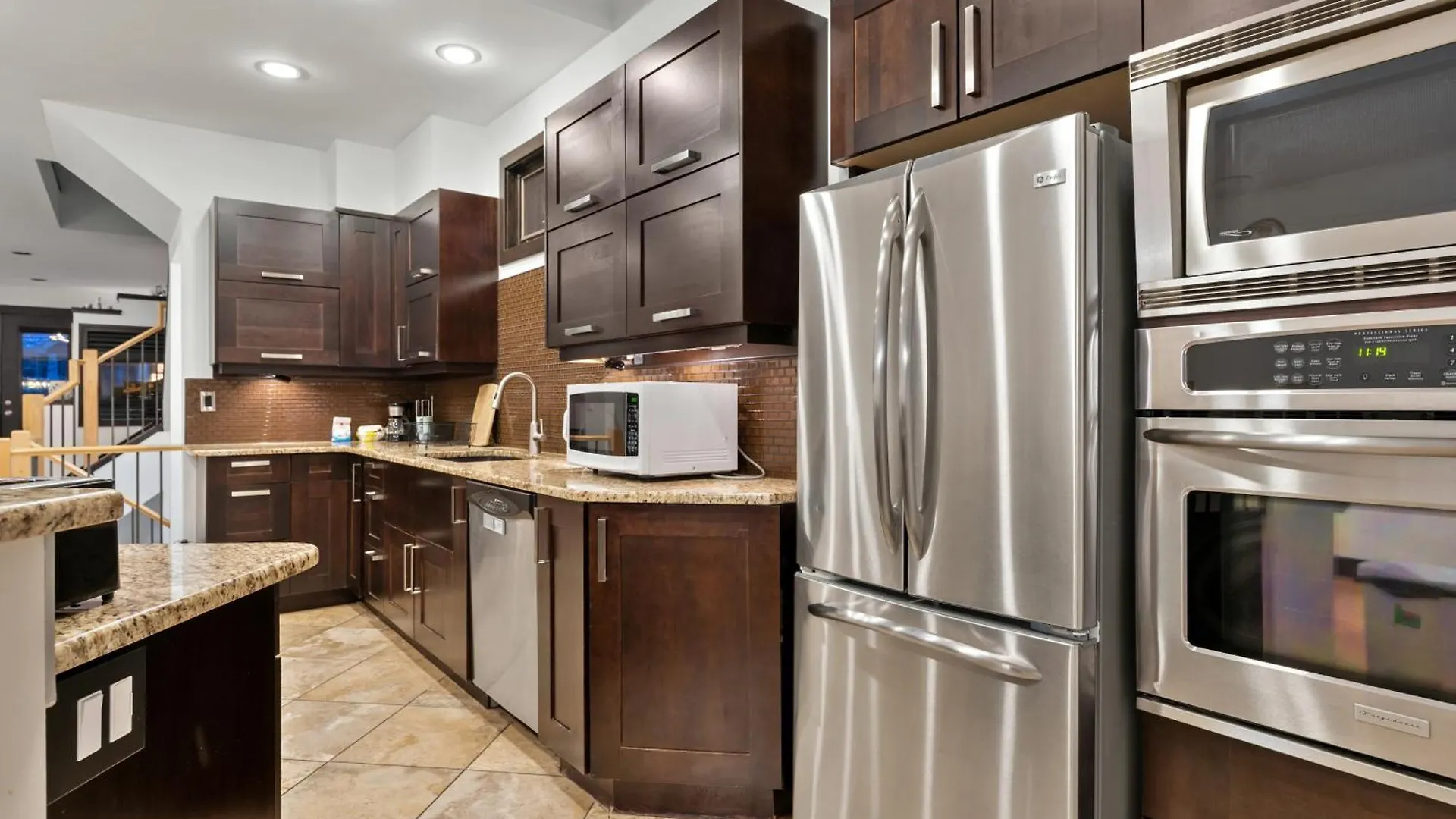 Ferienwohnung Capitol Hill Delight YYC Privatunterkunft